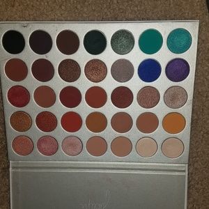 Morphe pallets
